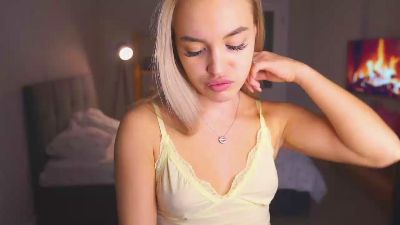 eleanorka live cam on Cam4