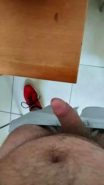 electricman2024 live cam on Cam4