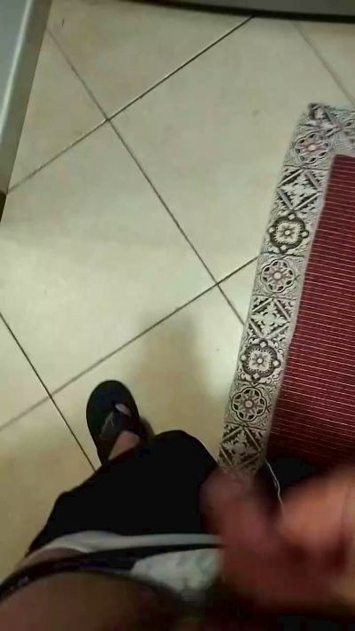electricman2024 live cam on Cam4