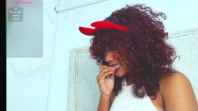 electry_curly live cam on Cam4