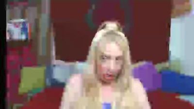elena_evans live cam on Cam4