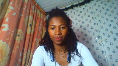 elenahsexy1 live cam on Cam4