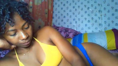 elenahsexy1 live cam on Cam4