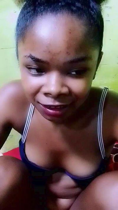 elia220 live cam on Cam4