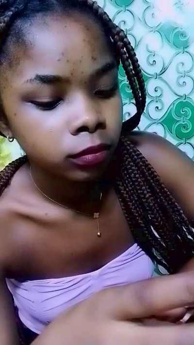 elia220 live cam on Cam4