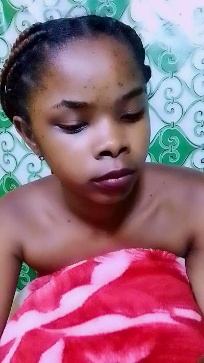 elia220 live cam on Cam4