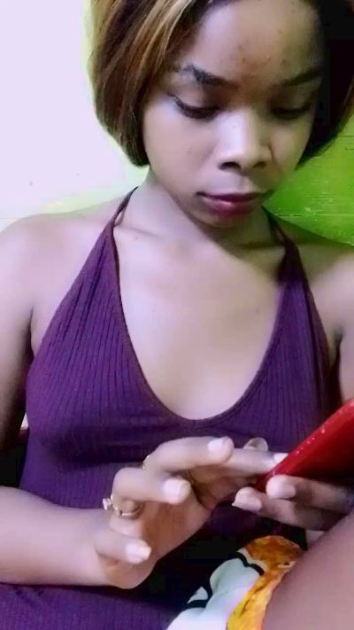 elia220 live cam on Cam4