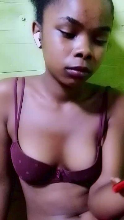 elia220 live cam on Cam4