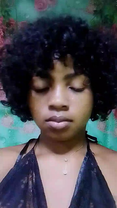 elia220 live cam on Cam4