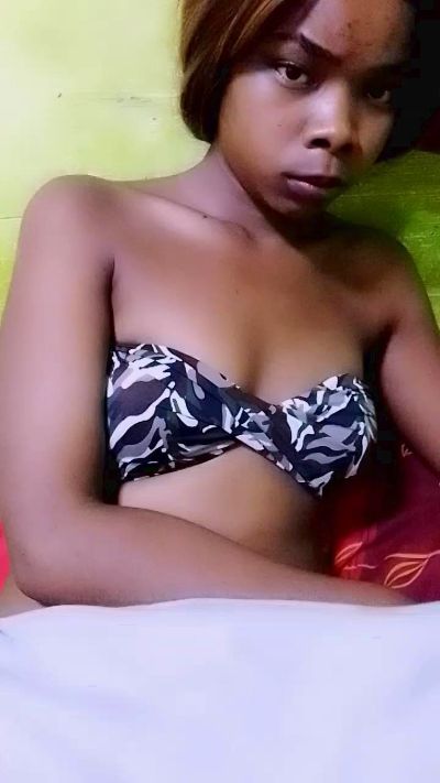 elia220 live cam on Cam4