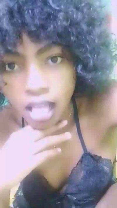 elia220 live cam on Cam4