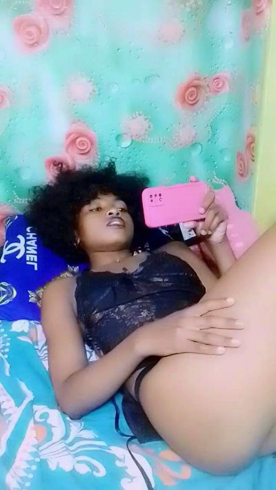 elia220 live cam on Cam4