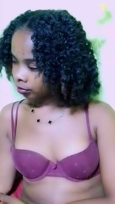 elia220 live cam on Cam4