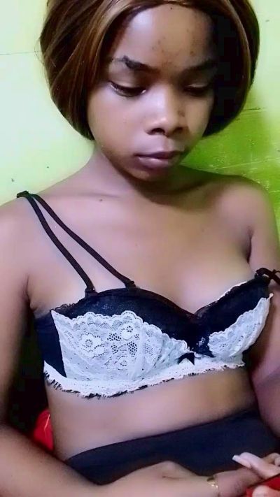 elia220 live cam on Cam4