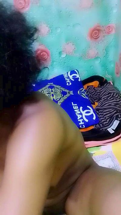 elia220 live cam on Cam4