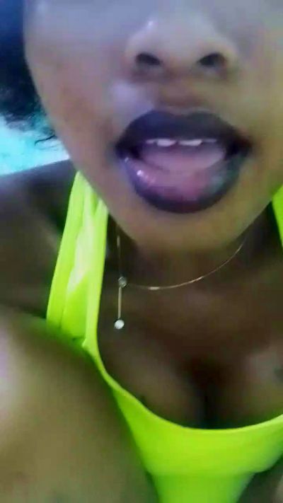 elia220 live cam on Cam4
