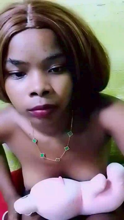 elia220 live cam on Cam4