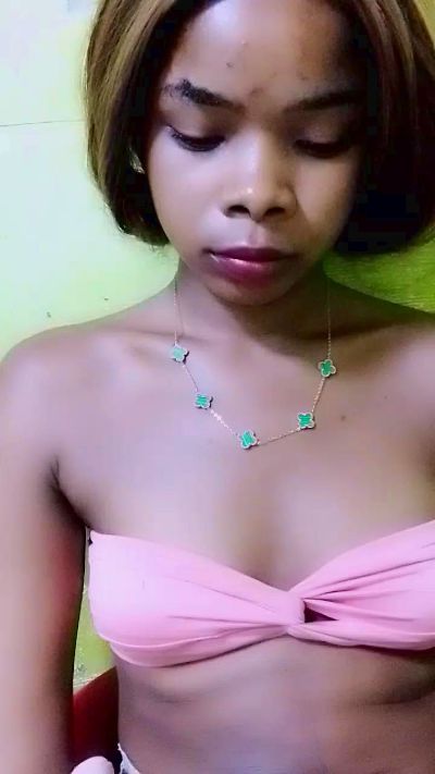 elia220 live cam on Cam4