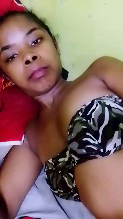 elia220 live cam on Cam4