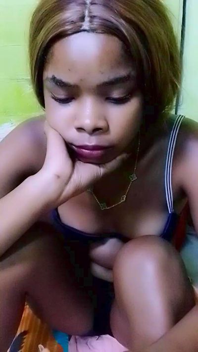 elia220 live cam on Cam4