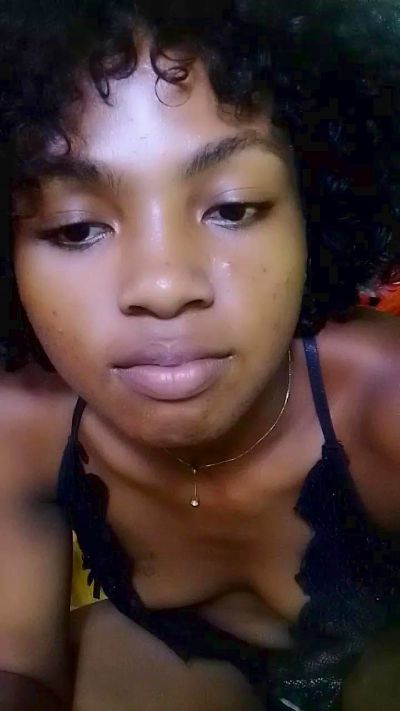 elia220 live cam on Cam4