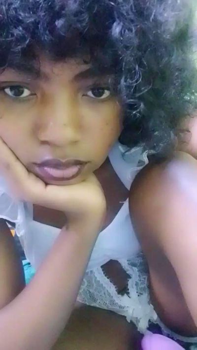 elia220 live cam on Cam4