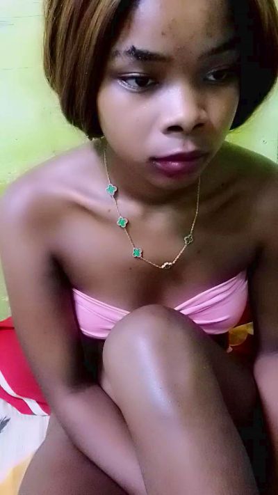 elia220 live cam on Cam4