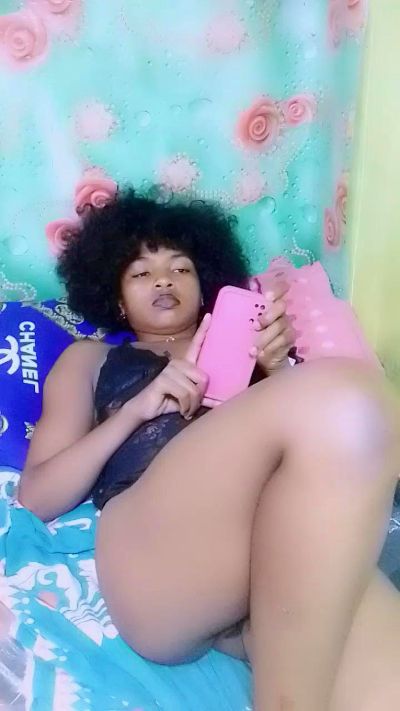 elia220 live cam on Cam4