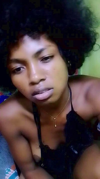 elia220 live cam on Cam4