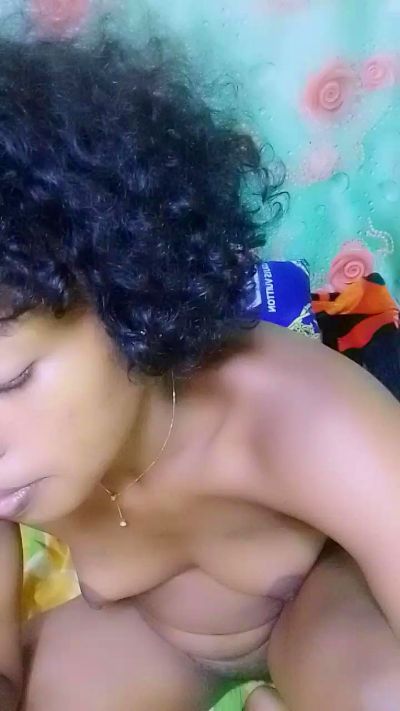 elia220 live cam on Cam4
