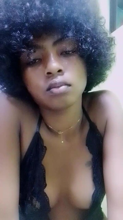 elia220 live cam on Cam4