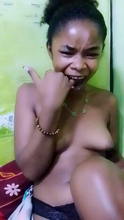 elia220 live cam on Cam4