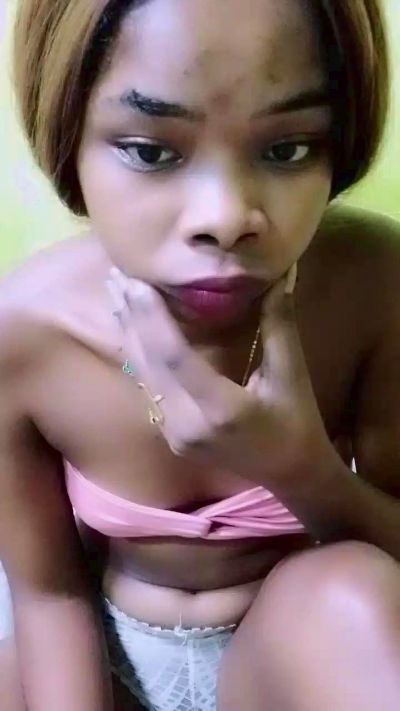 elia220 live cam on Cam4