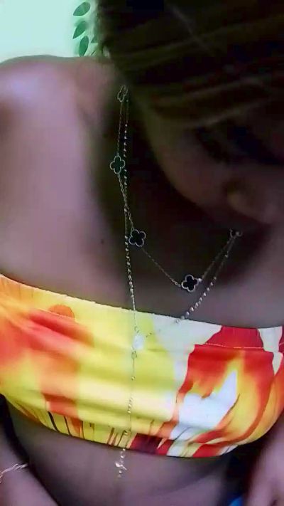 elia220 live cam on Cam4