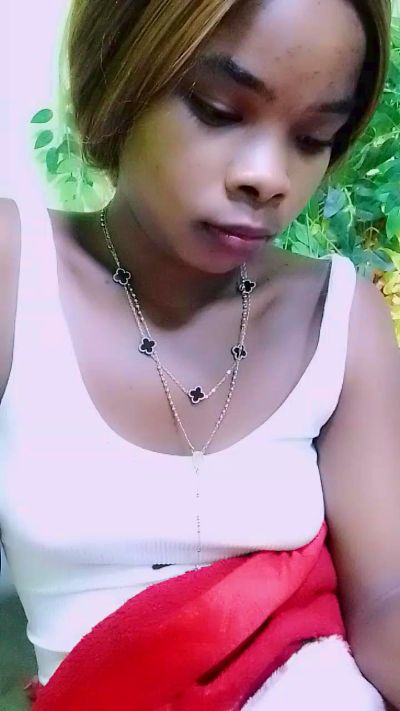 elia220 live cam on Cam4