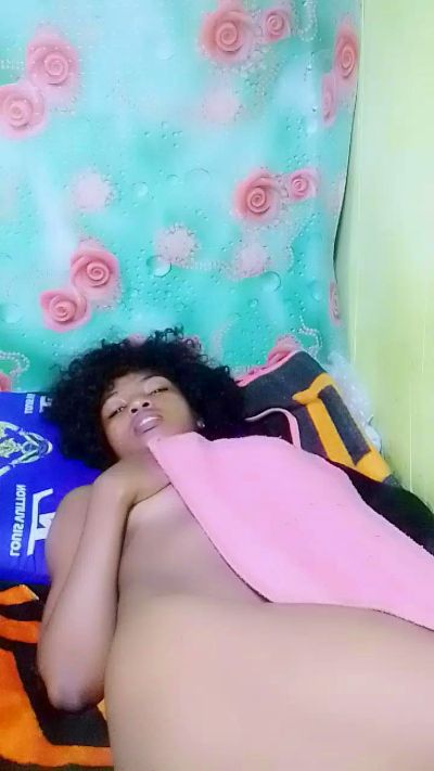 elia220 live cam on Cam4