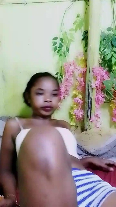 elia220 live cam on Cam4