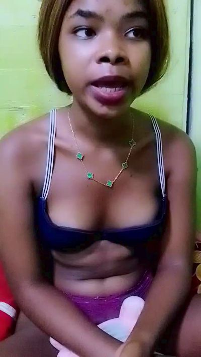 elia220 live cam on Cam4
