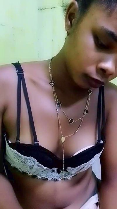 elia220 live cam on Cam4