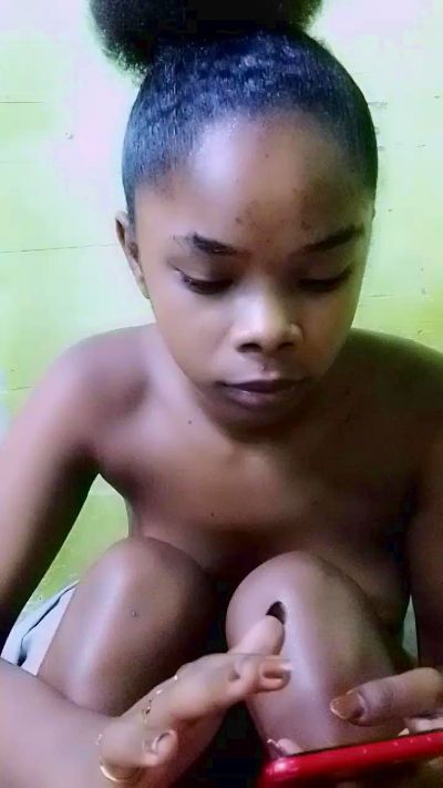 elia220 live cam on Cam4