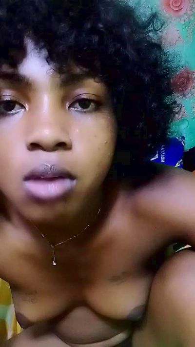 elia220 live cam on Cam4