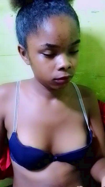 elia220 live cam on Cam4