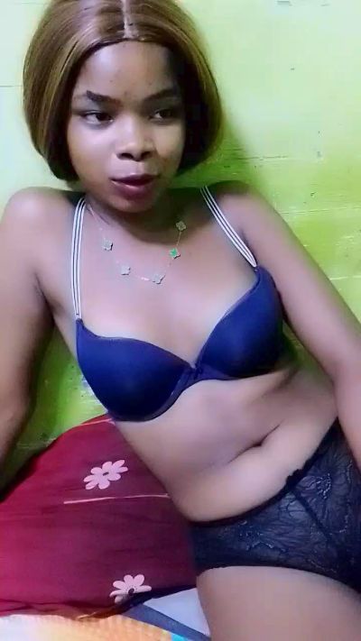 elia220 live cam on Cam4