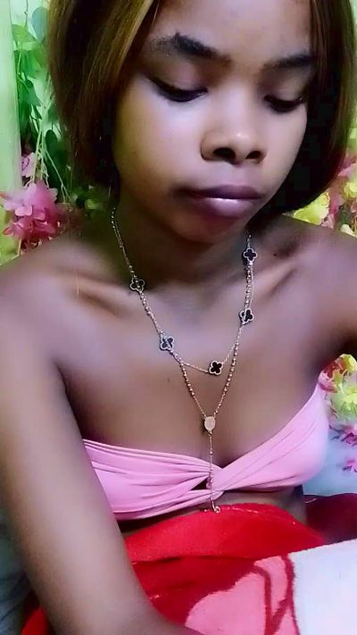 elia220 live cam on Cam4