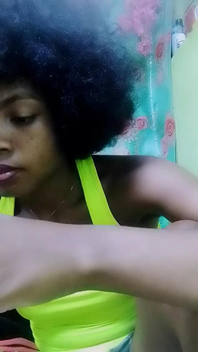 elia220 live cam on Cam4