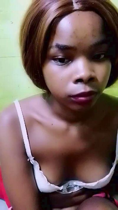 elia220 live cam on Cam4