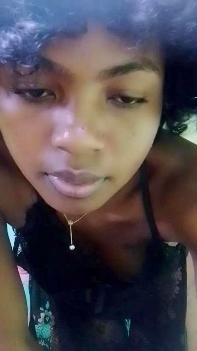 elia220 live cam on Cam4