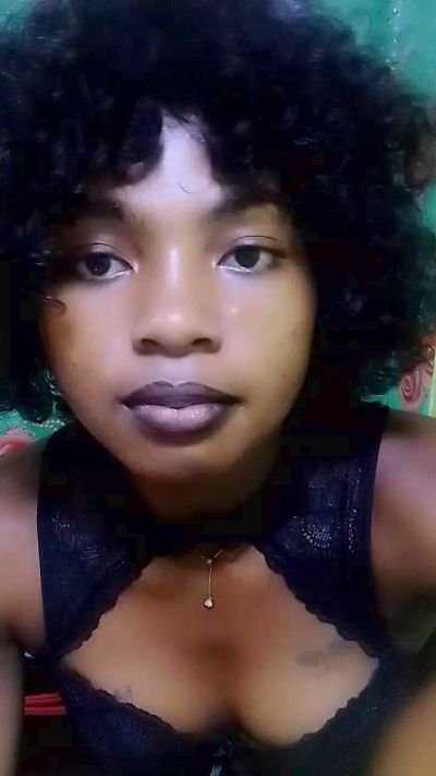 elia220 live cam on Cam4