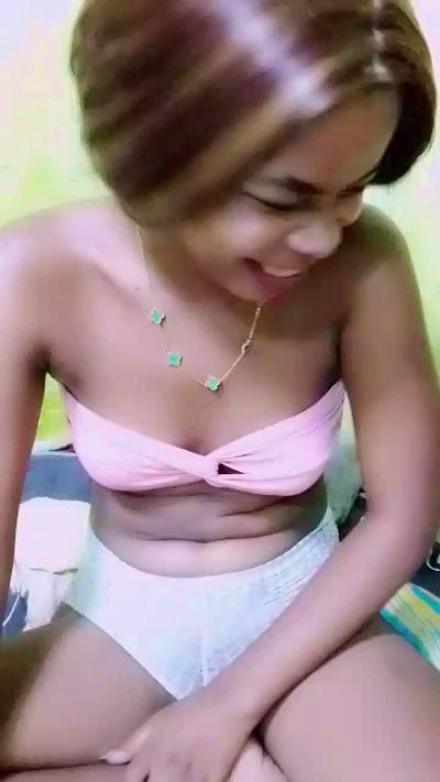 elia220 live cam on Cam4