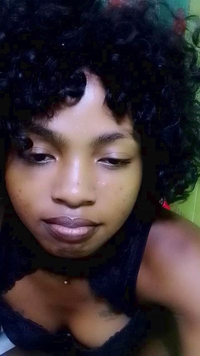elia220 live cam on Cam4